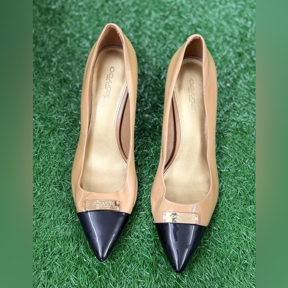 Coach‎ Tan and Black Women's Heels Size 7.5 - Picture 1 of 8